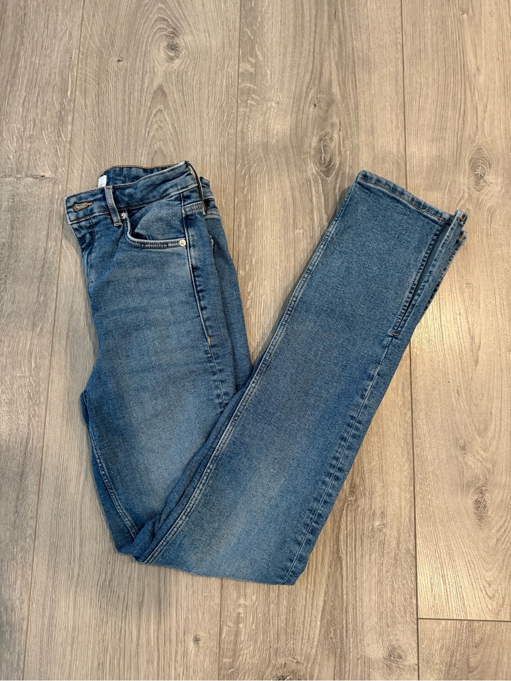 Zara High Rise Medium Wash Split Hem Jeans